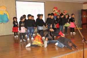 KG Assembly 'The rocking show by little learners'
